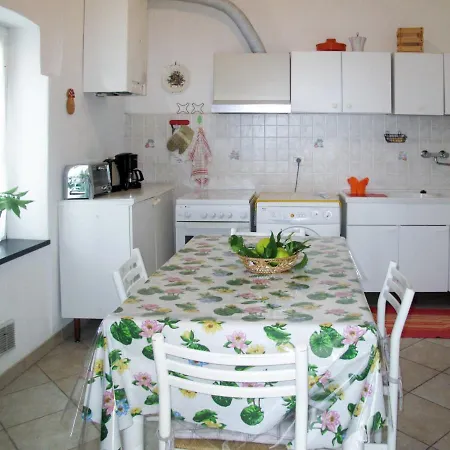 Ferienhaus Varigotti 200s *